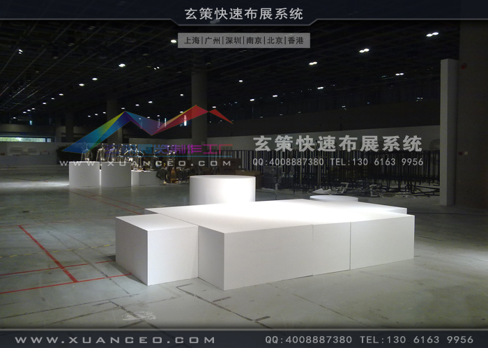 波司登展廳休息區